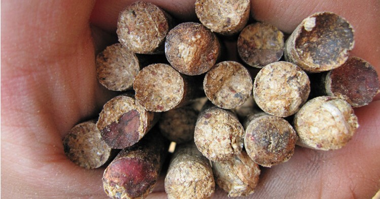 木屑顆粒機(jī)設(shè)備原料有哪些 木屑顆粒機(jī)設(shè)備原料有哪些